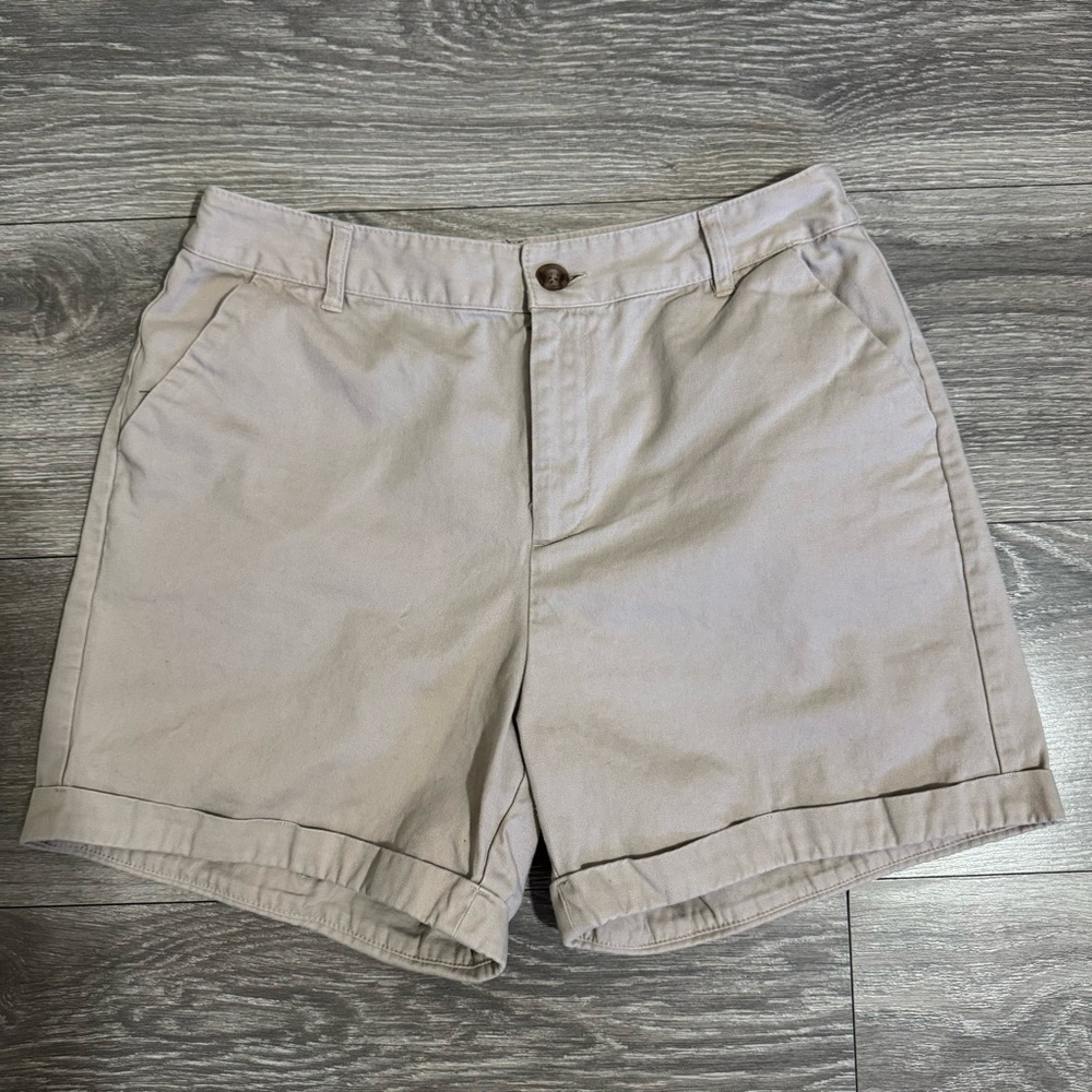 Forever 21 Women Beige Zippered Trousers Cotton Pocketed Shorts Size M